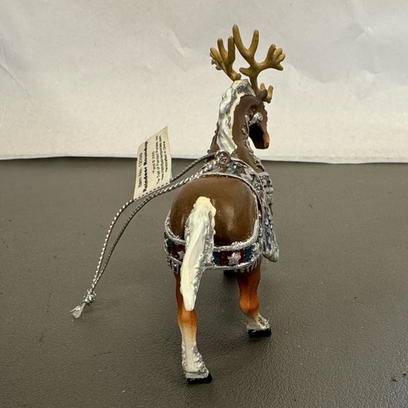 2005 The Trail of Painted Ponies Ornament "Reindeer Roundup" - Picture 7 of 10